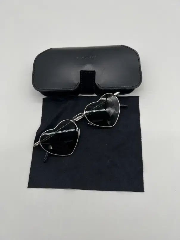 正規品 Saint Laurent サンローラン ルル ハート サンローラン サングラス
