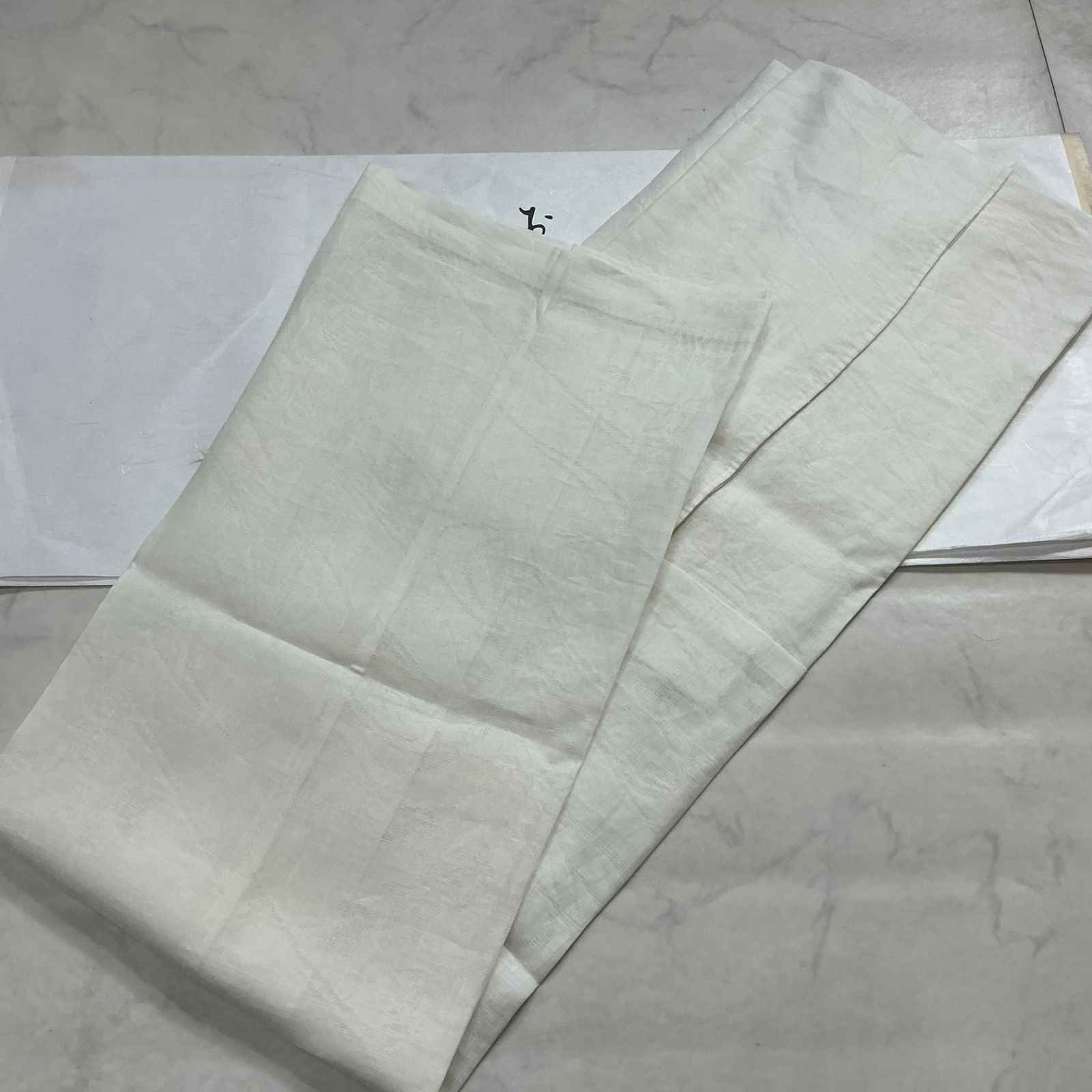 kimono+one◆厳選◆未使用同然◆夏物単衣◆夏長襦袢◆紋紗織◆本麻◆白半衿付き◆仕付け糸付き◆裄長◆裄69肩丈138.5 K1394