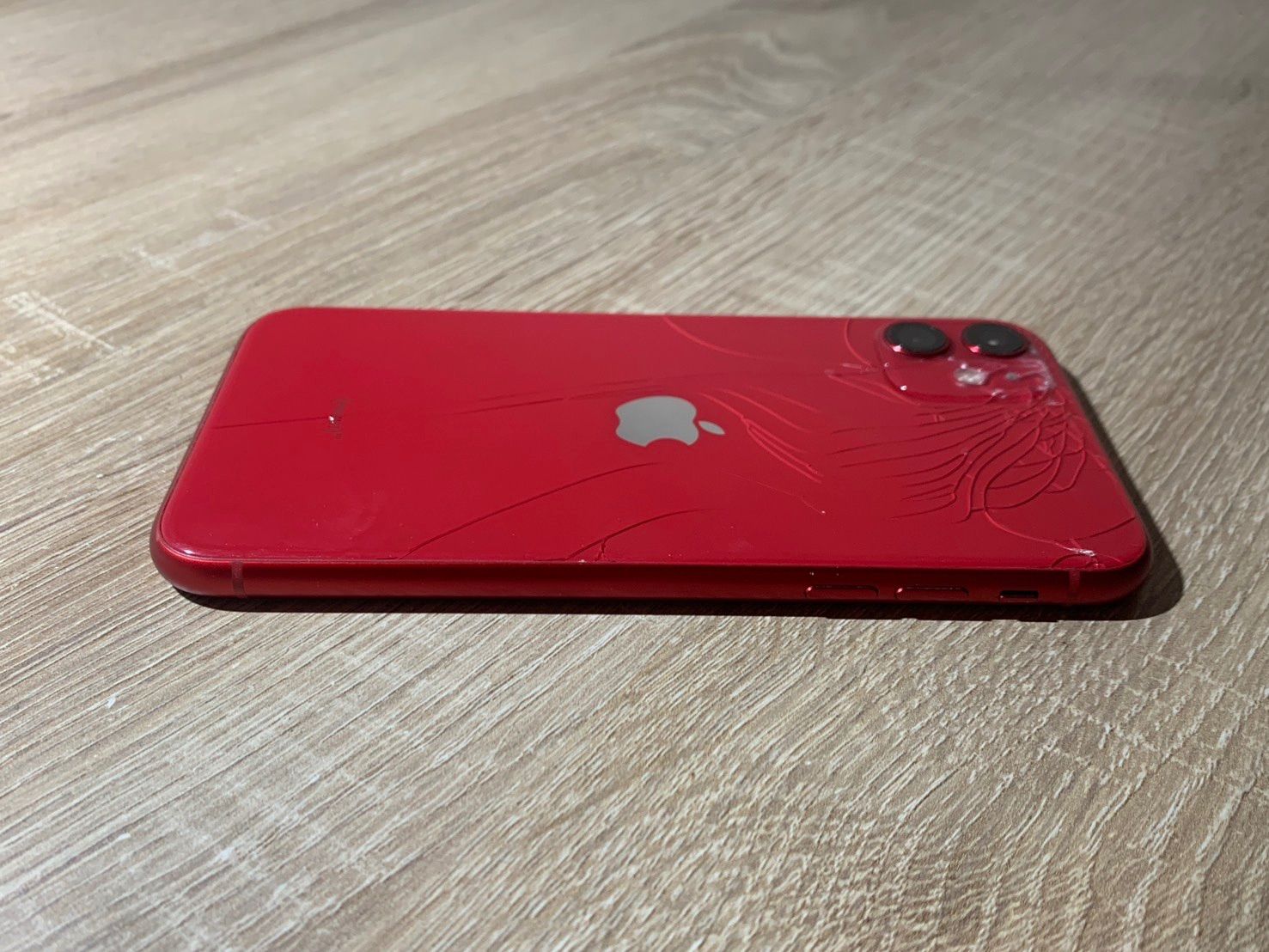 iPhone 11 64GB レッド ジャンク品 音量調整不可 - メルカリ