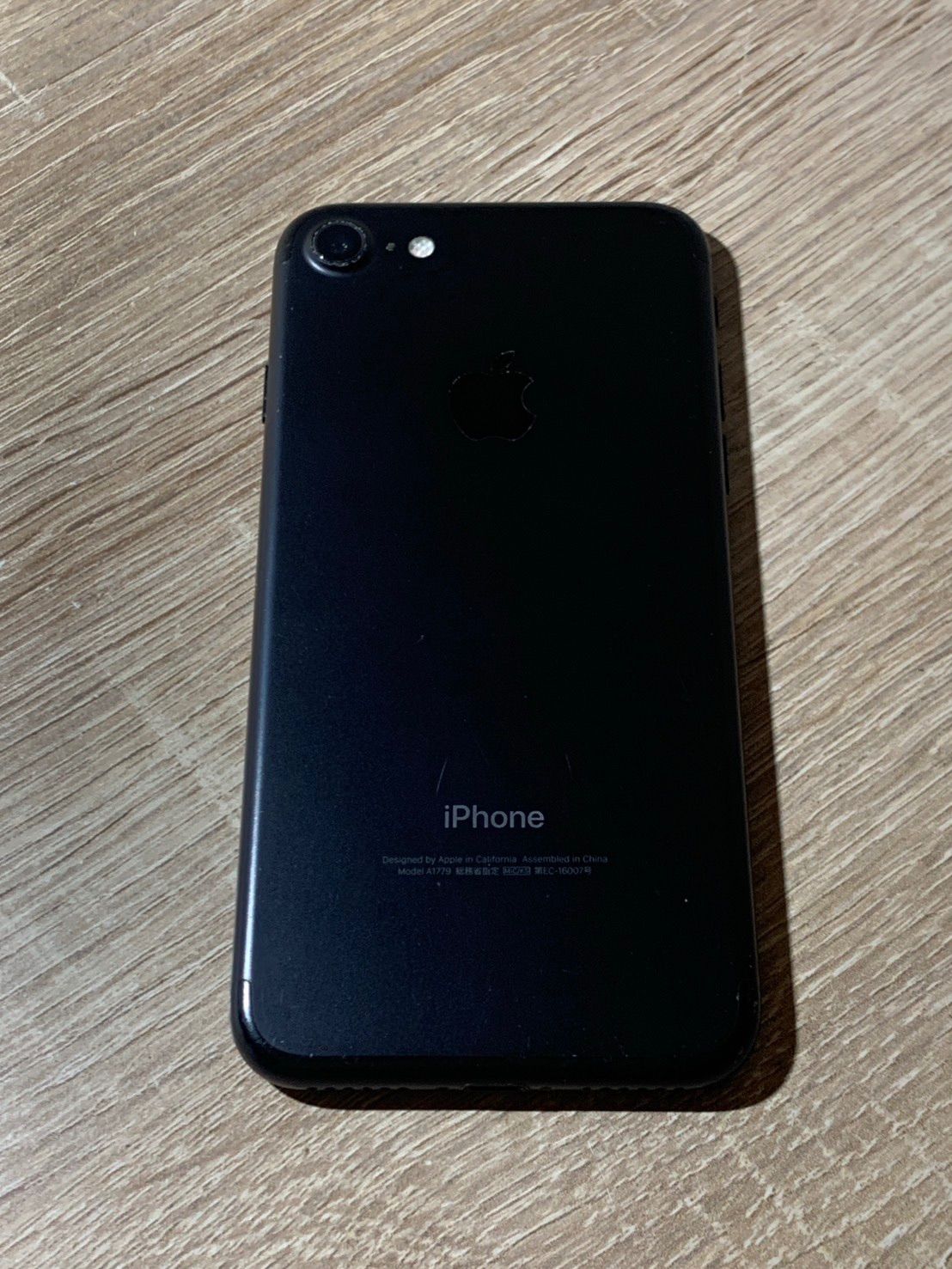 iPhone 7 32GB ブラック 美品 SIMフリー - メルカリ