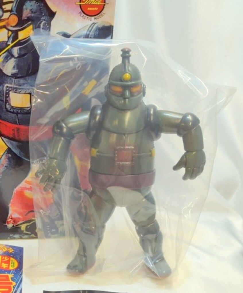 シカルナ・工房 鉄人28号 ロボット鉄人28号　ダークグリーン成型 黄色目/紫ベルト
