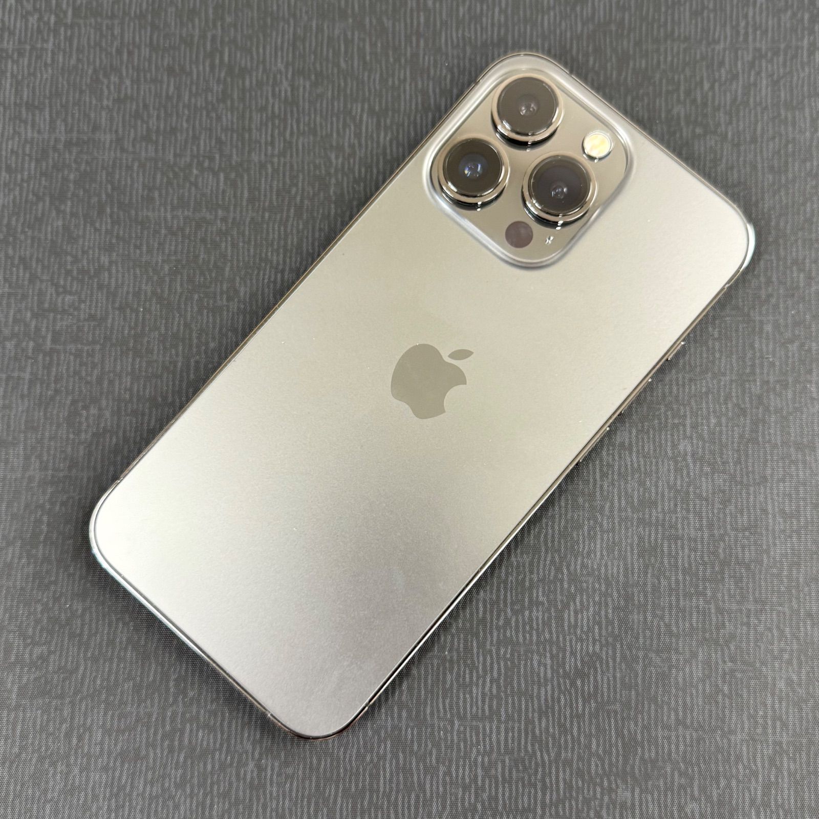 iPhone 13 Pro 256GB グラファイト SIMフリー - メルカリ