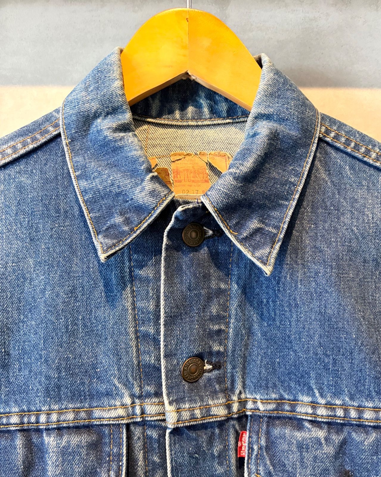60〜70's Levi's 70505-0217-Denim Jacket-(size 40)Made in U.S.A.