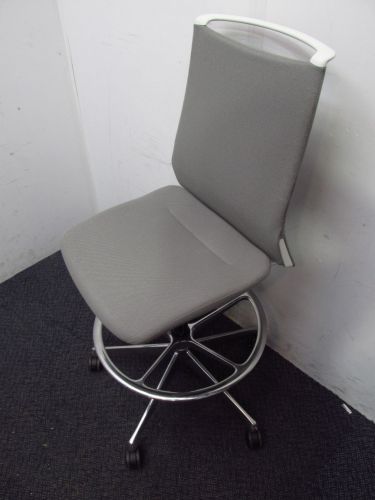 【中古品】オカムラ mode(モード)シリーズ モードチェア CA15HW 0673 グレー