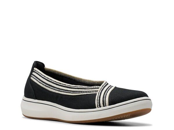 クラークス レディース シューズ スリッポン・ローファー Clarks Cloudsteppers Breeze Sky Air SlipOn Black ブラック
