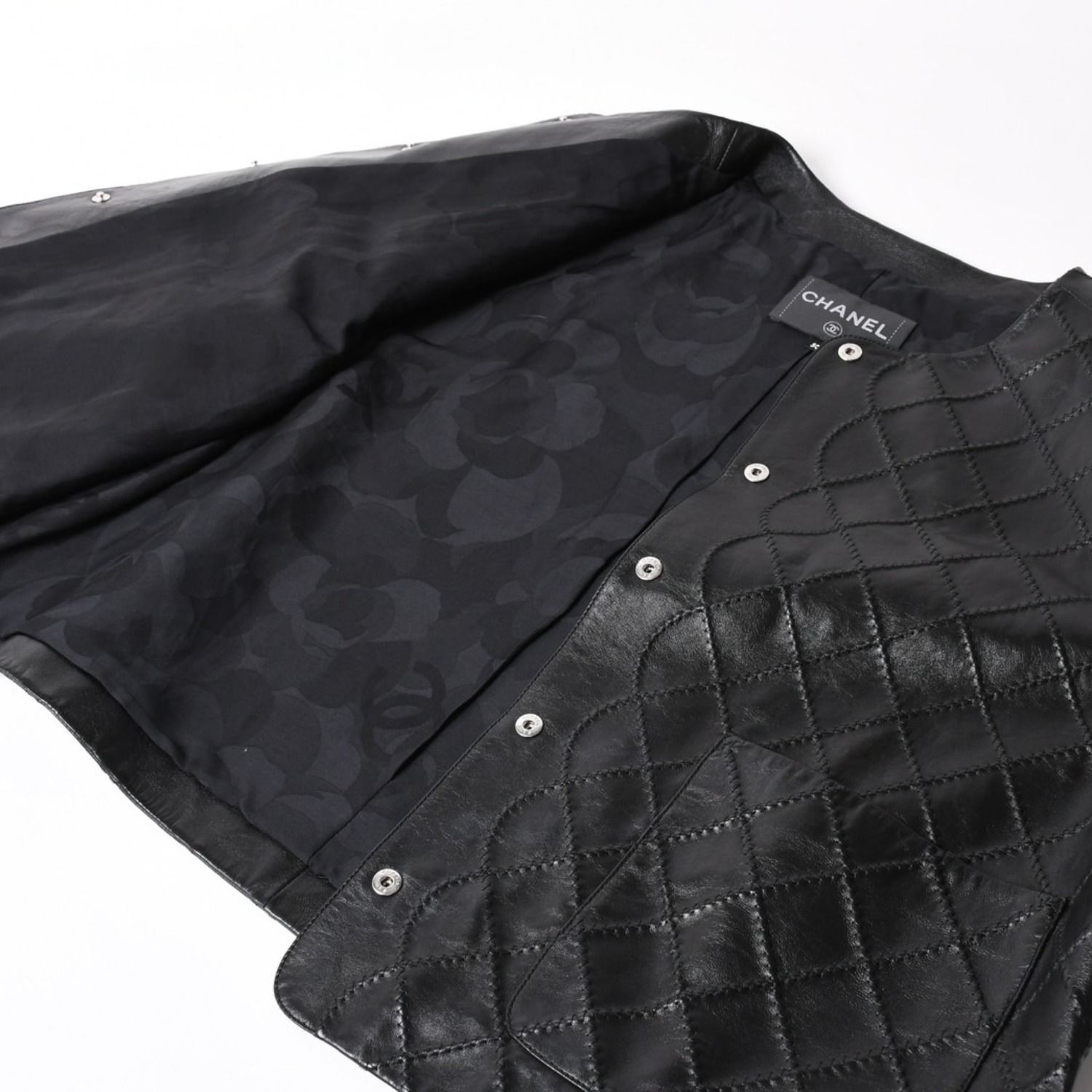 極美品 CHANEL シャネル マトラッセ ノーカラー仕様ブラックレザー
