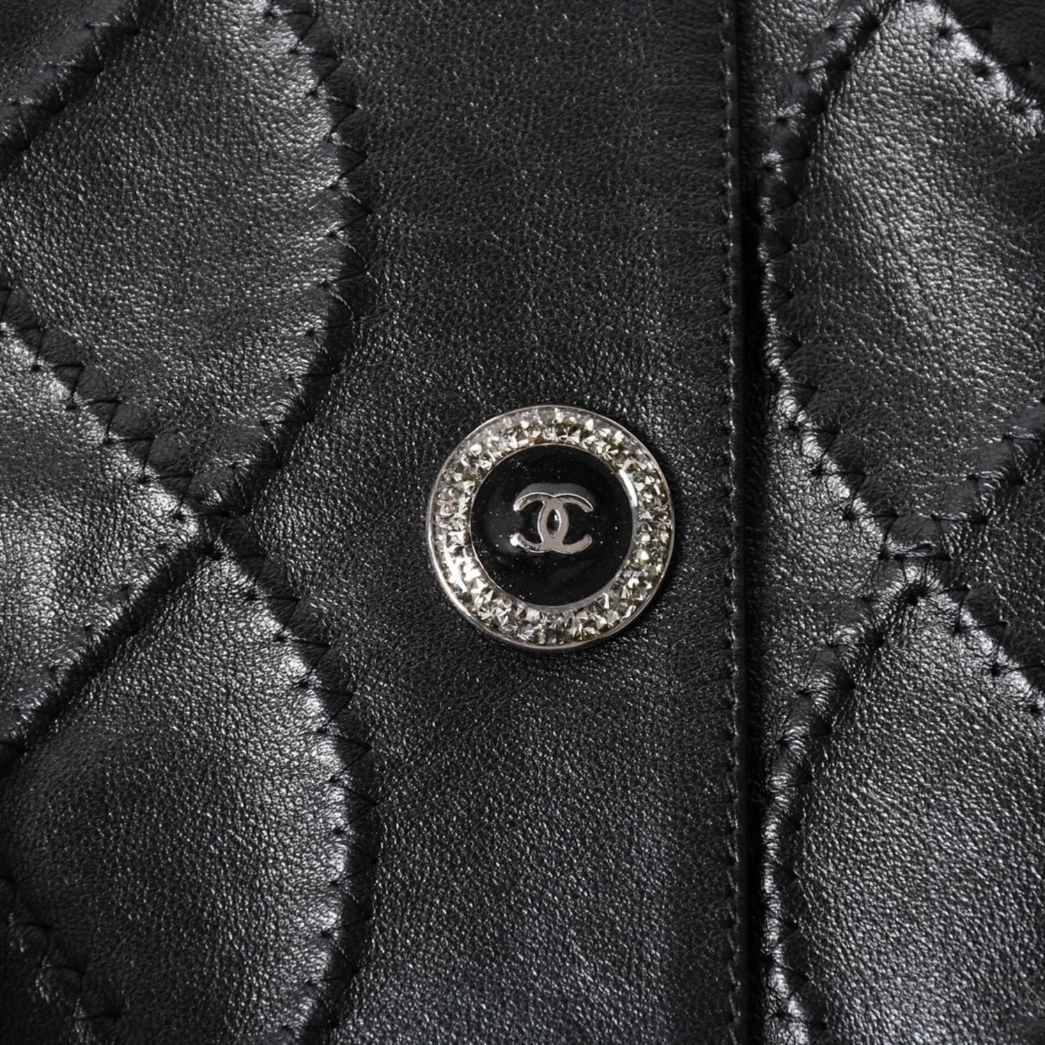 極美品 CHANEL シャネル マトラッセ ノーカラー仕様ブラックレザー