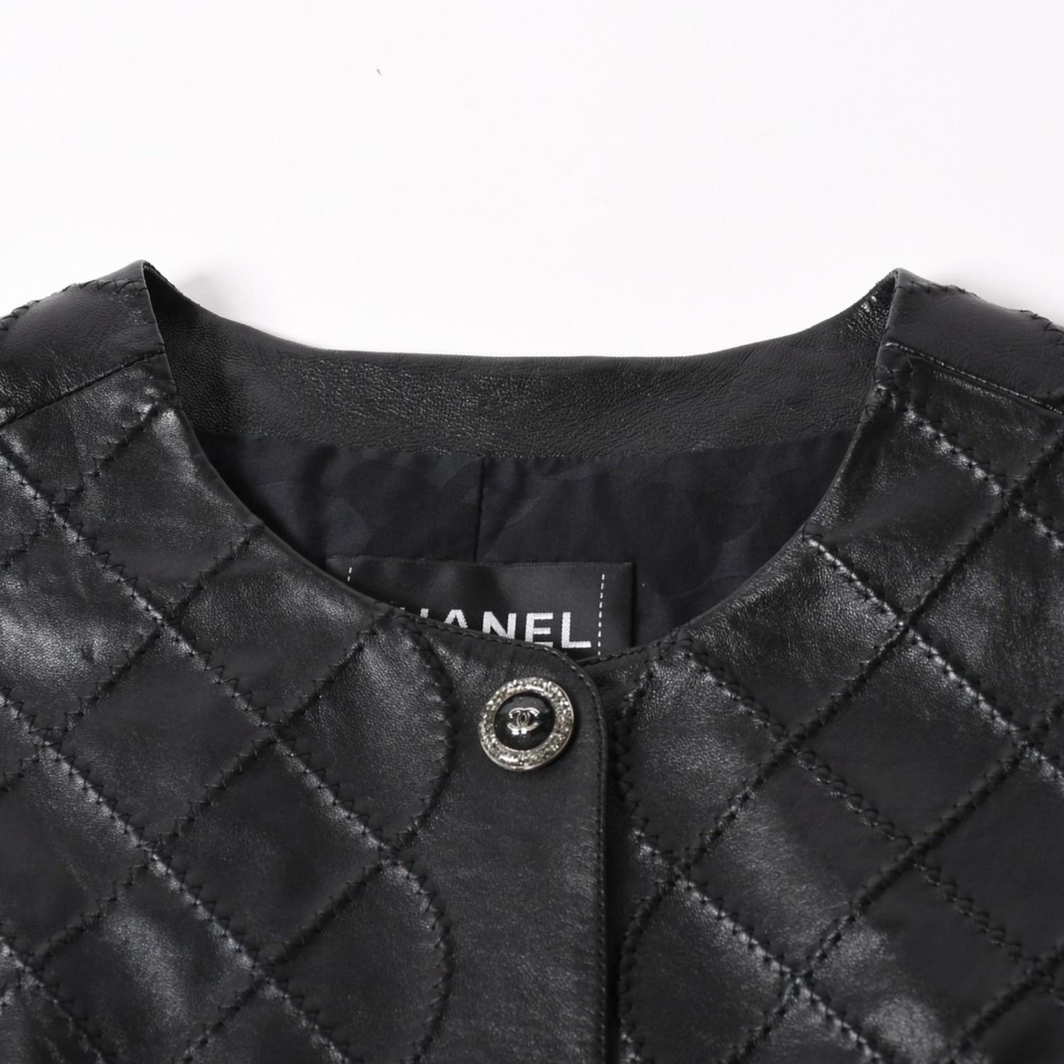 ★CHANEL★美品★ラムレザー★マトラッセ★ノーカラー★羊革ジャケット 極美品 CHANEL シャネル マトラッセ ノーカラー仕様ブラックレザー
