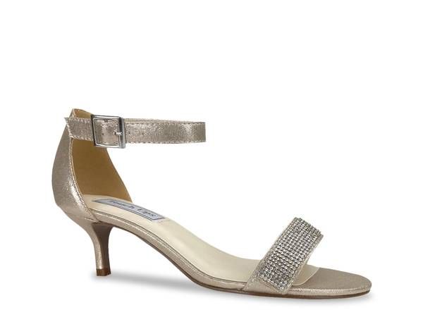ベンジャミンウォーク レディース シューズ サンダル Touch Ups by Benjamin Walk Isadora Sandal Gold Metallic ゴールド