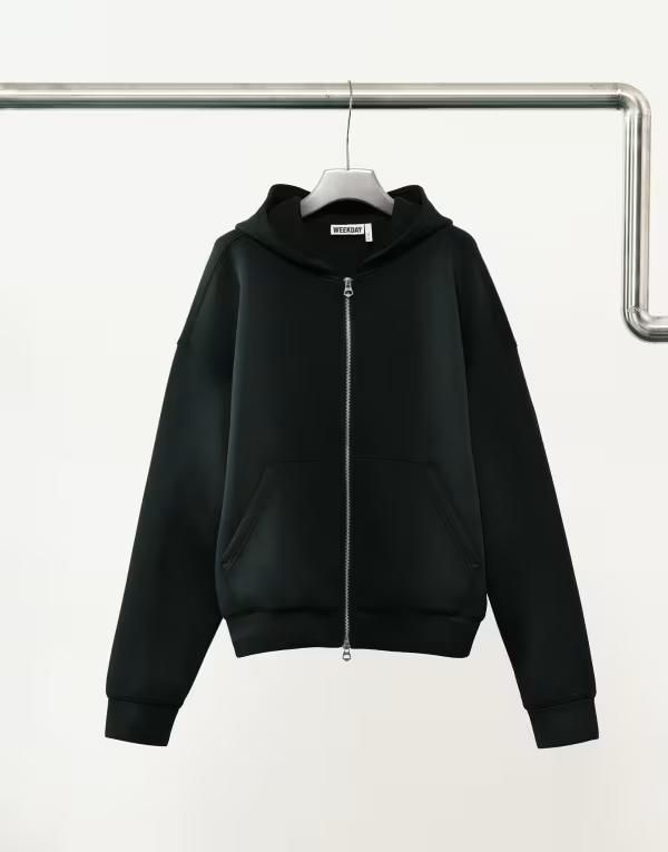 ウィークデイ メンズ アウター パーカー・スウェット スキューバ Weekday scubastyle fabric zip up hoodie in washed black part of a s