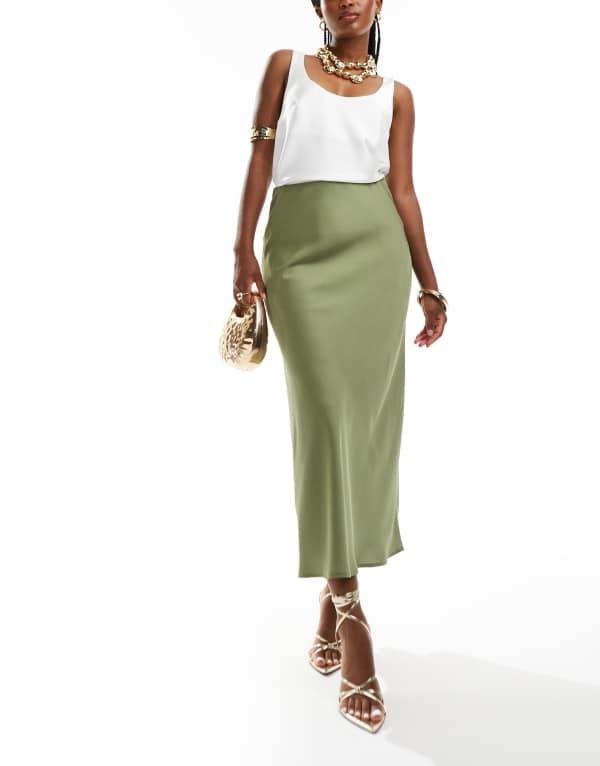 ヴィラ レディース ボトムス スカート サテン マキシ Vila satin maxi skirt in oil Oil green グリーン