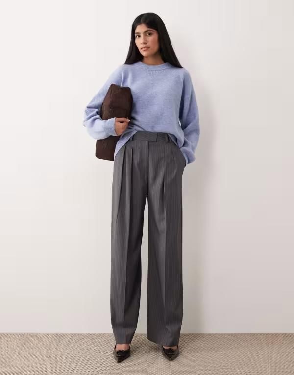 エイソス レディース ボトムス カジュアルパンツ ワイドレッグ ASOS DESIGN tailored wide leg pants with pleat detail stripe Gray st