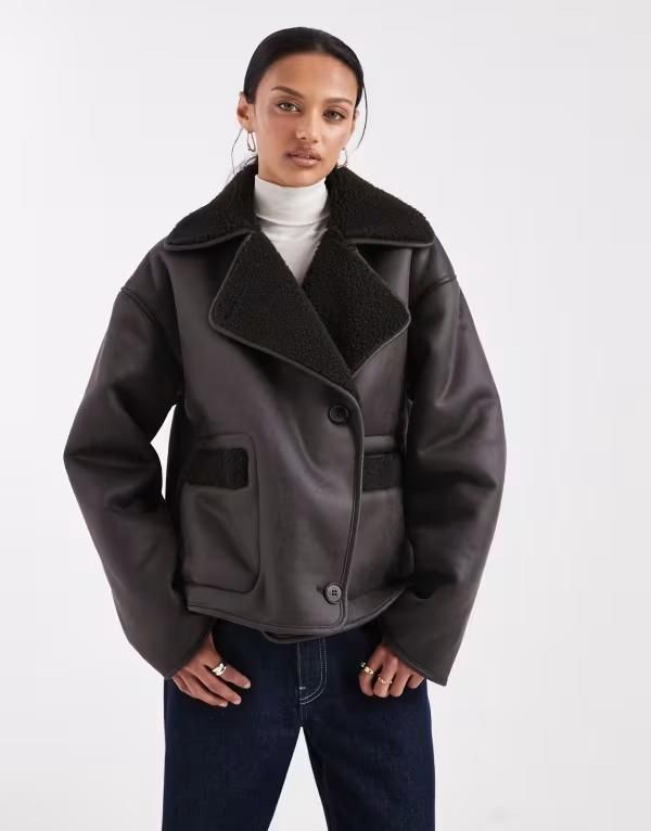 ピーシーズ レディース アウター ジャケット・ブルゾン PIECES faux shearling jacket in chocolate Hot fudge ブラウン