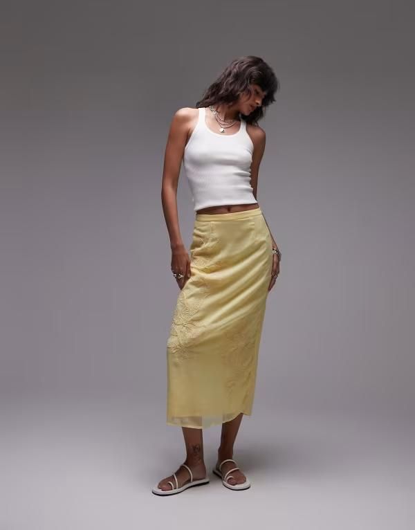トップショップ レディース ボトムス スカート フラワー柄 ミディ シアー フラワー Topshop sheer midi skirt with floral embroidery in butter