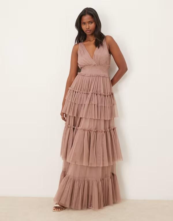 レース アンド ビーズ レディース トップス ワンピース チュール ティアード マキシ Lace Beads Bridesmaid tiered tulle maxi dress in taupe ト