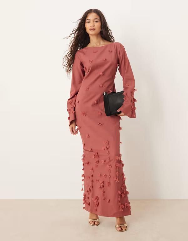 エイソス レディース トップス ワンピース マキシワンピース マキシ ASOS DESIGN fluted sleeve maxi dress with trailing flowers in dar