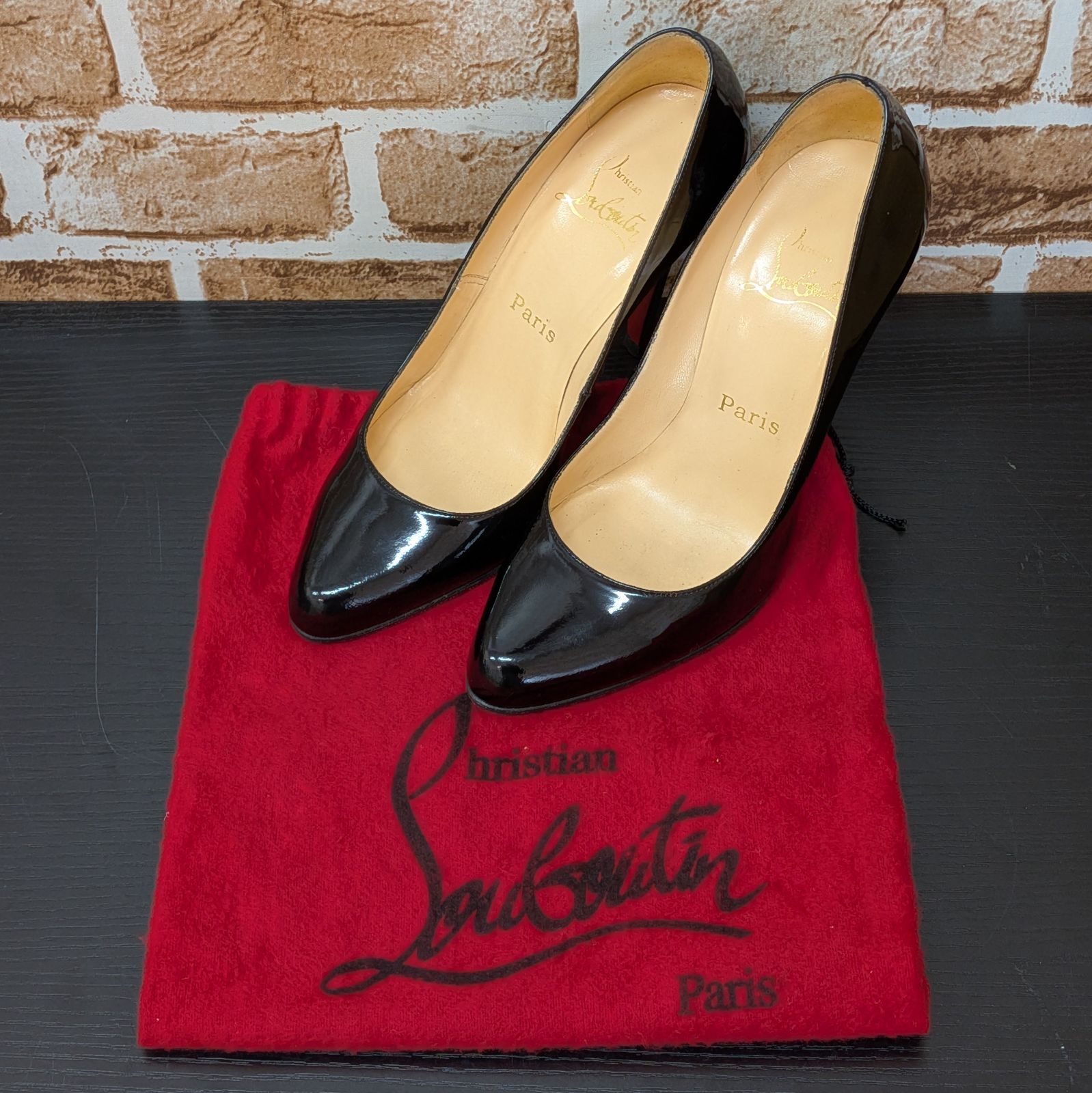 美品】クリスチャン ルブタン Louboutin エナメル パンプス ブラック