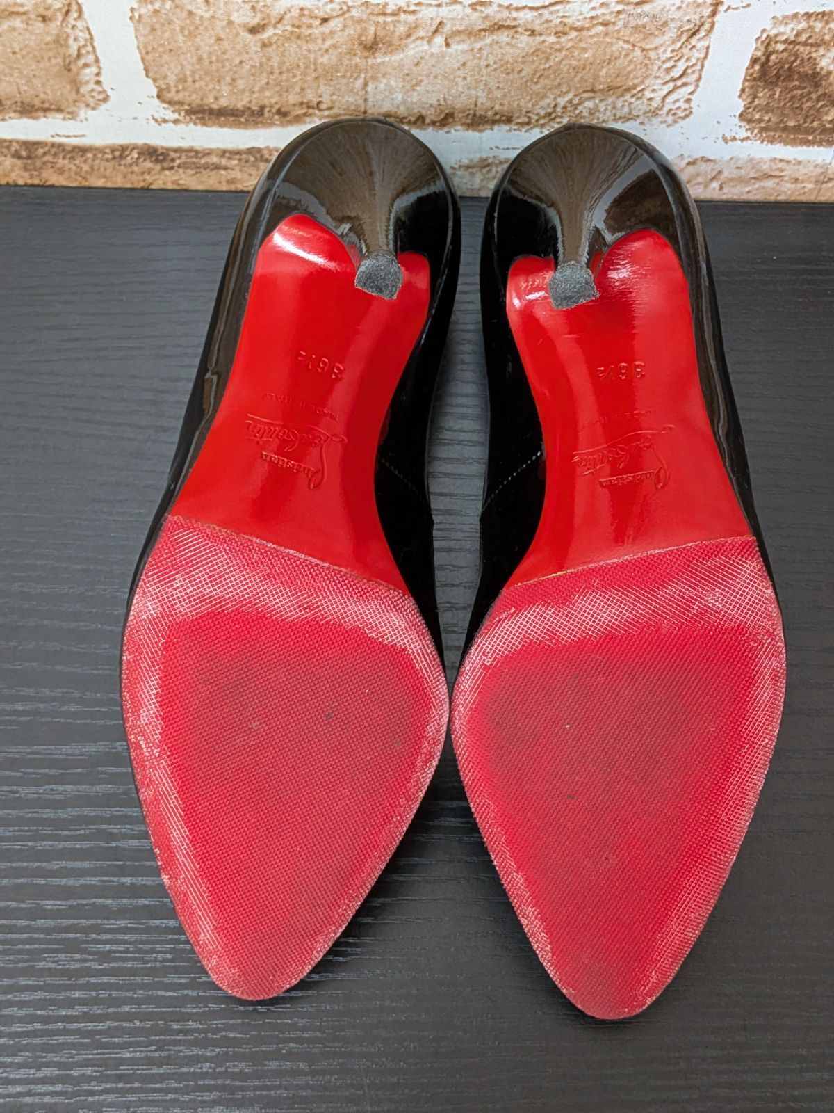 美品】クリスチャン ルブタン Louboutin エナメル パンプス ブラック