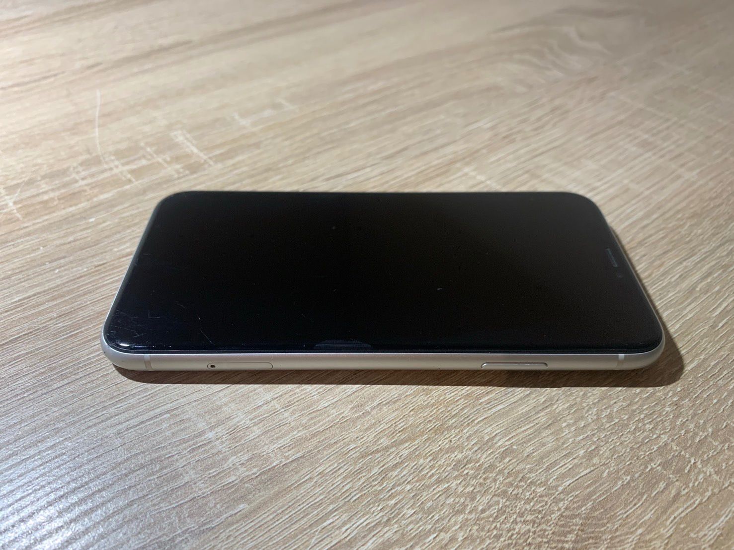 iPhone XR 128GB ホワイト ジャンク品 - メルカリ