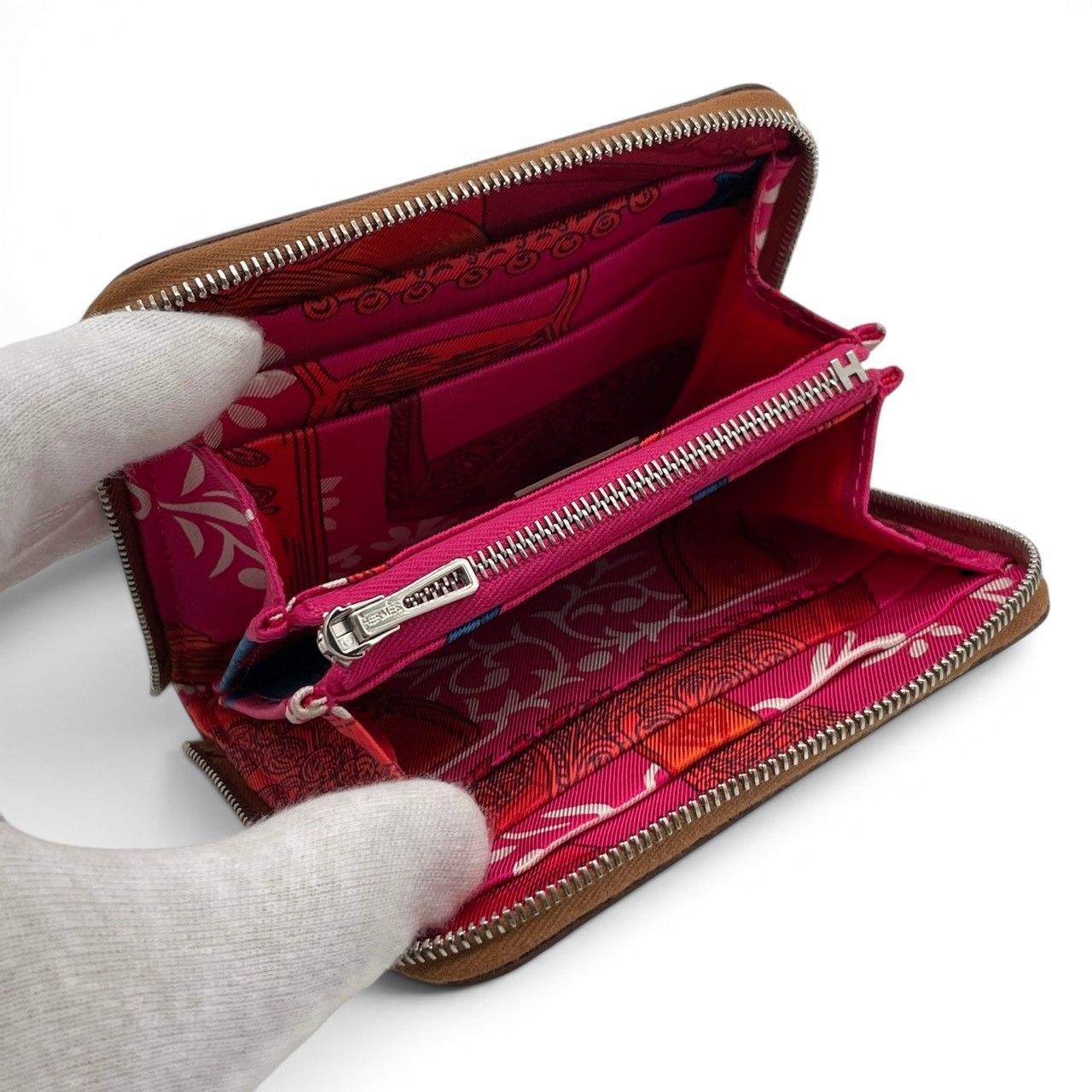新品未使用】エルメス HERMES ヴォーエプソン アザップコンパクト 