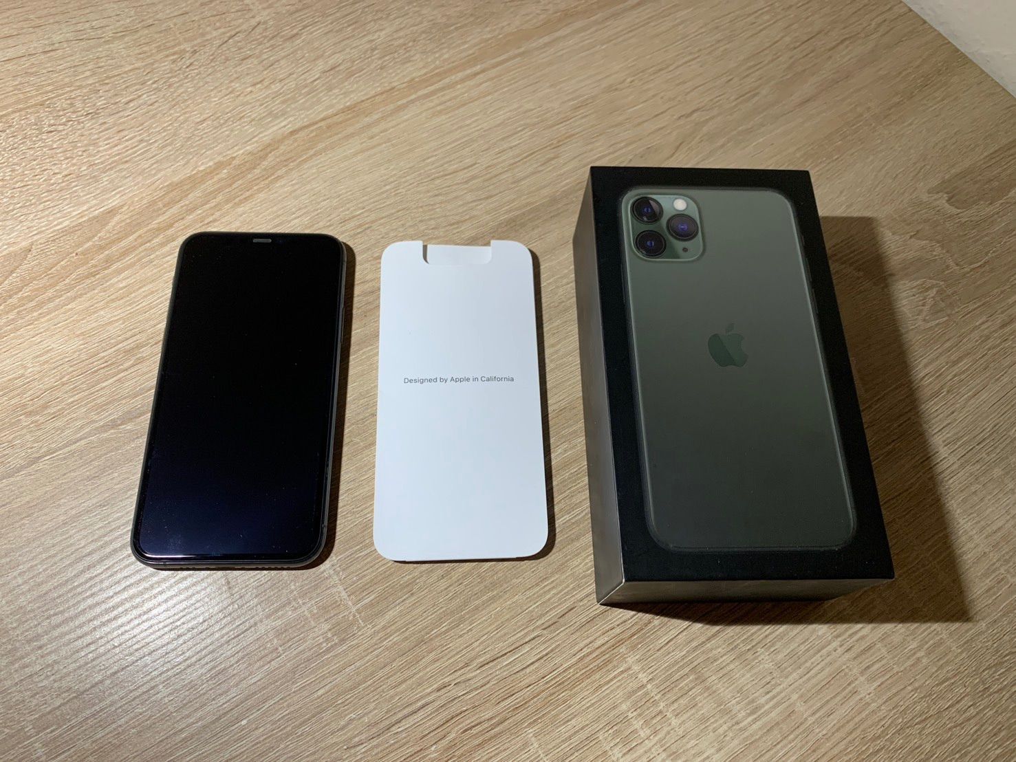 1568 iPhone 11 Pro 64GB ミッドナイトグリーン ジャンク品【ネ】