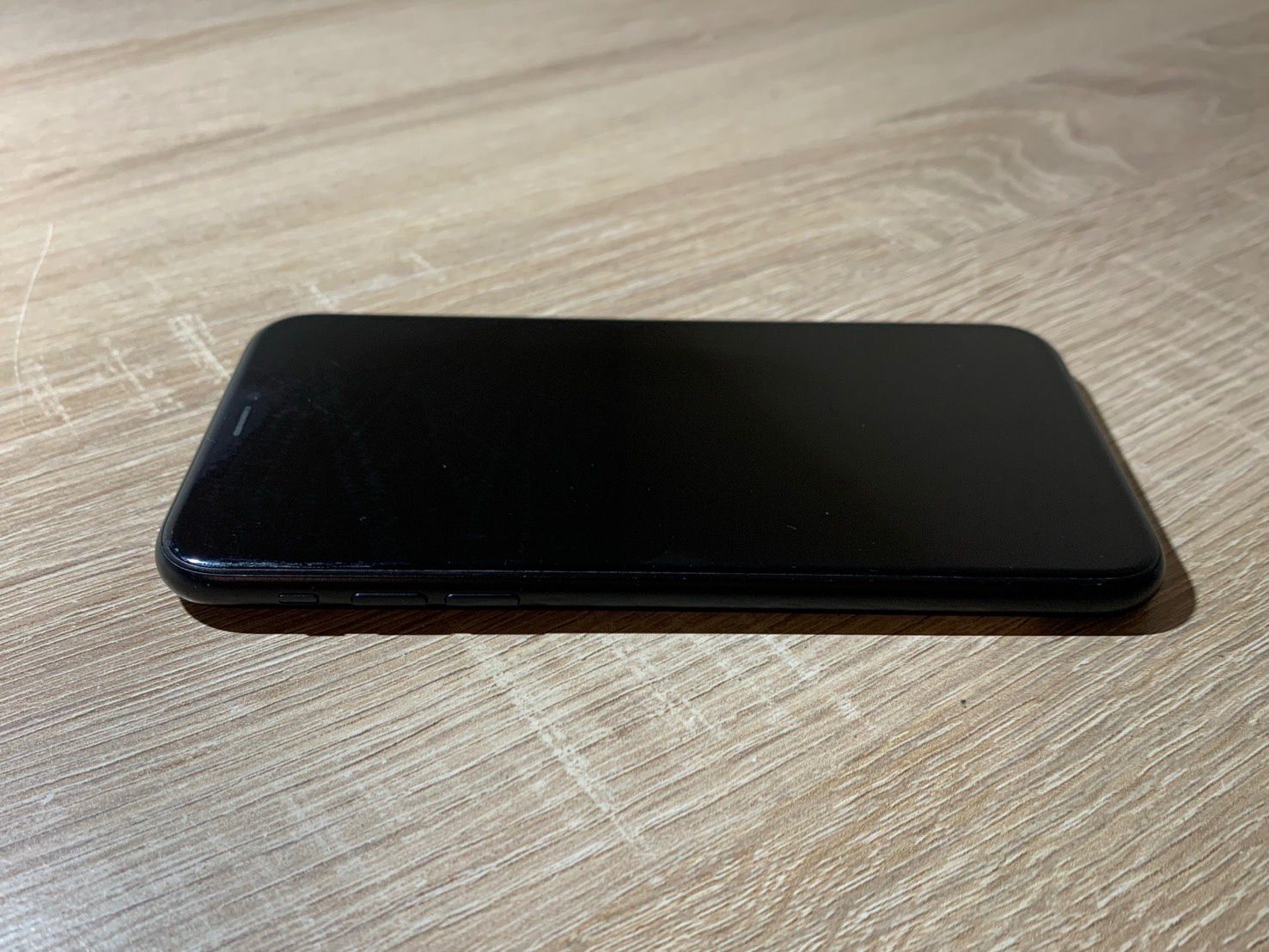 iPhone XR 64GB ブラック 動作確認済 やや傷あり - メルカリ