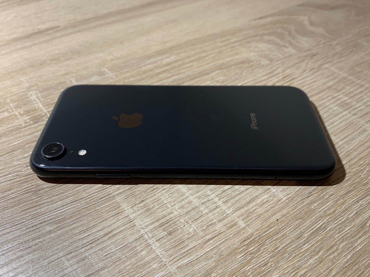 iPhone XR 64GB ブラック 動作確認済 やや傷あり - メルカリ
