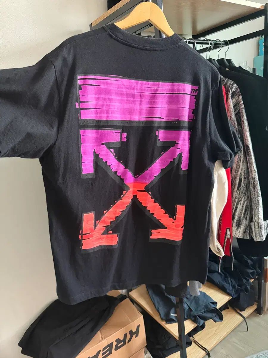 オフホワイト 麻 アロー 半袖Tシャツ ブラック XS/105