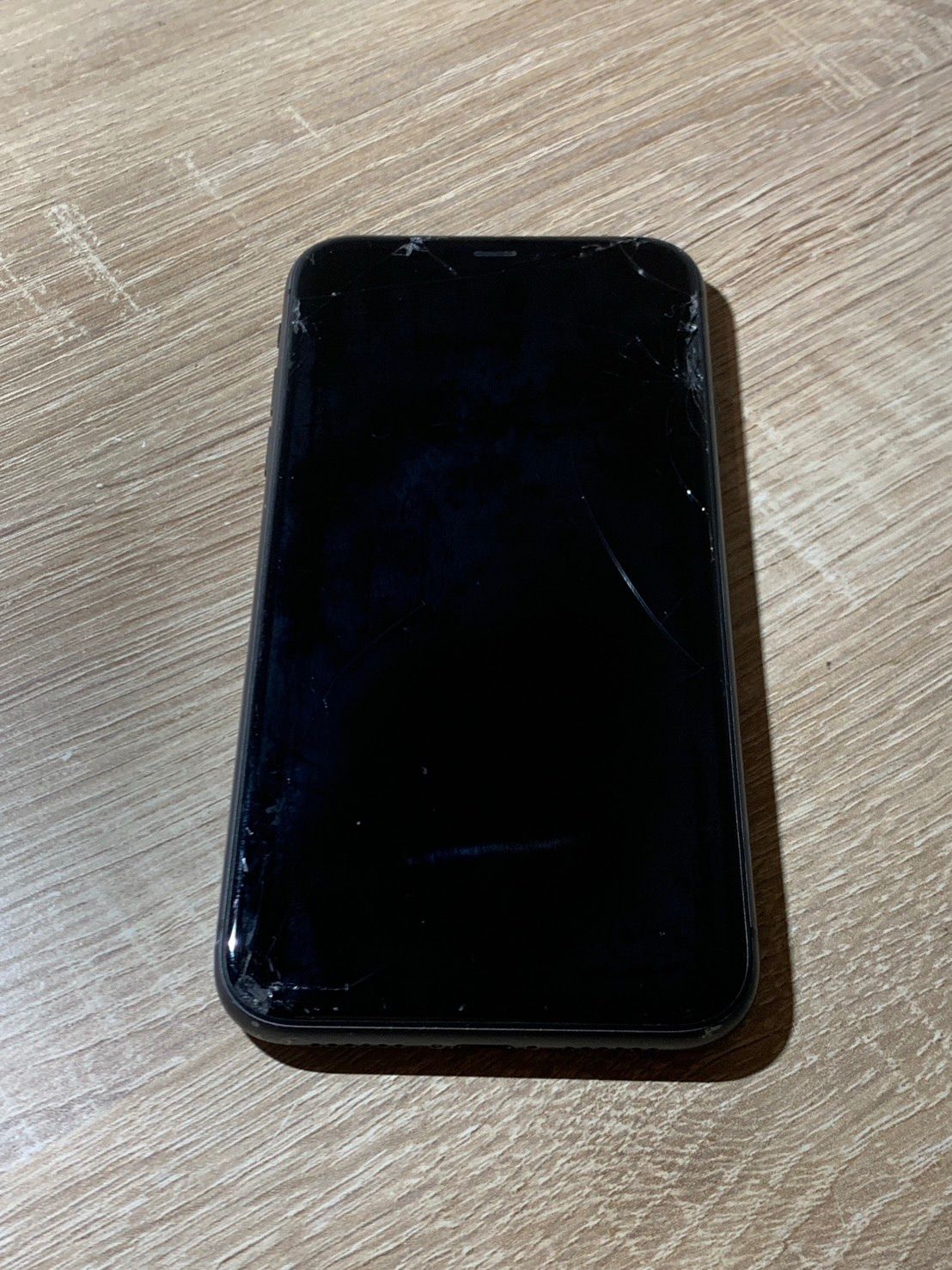 1602 iPhone 11 64GB ブラック ジャンク品【ネ】