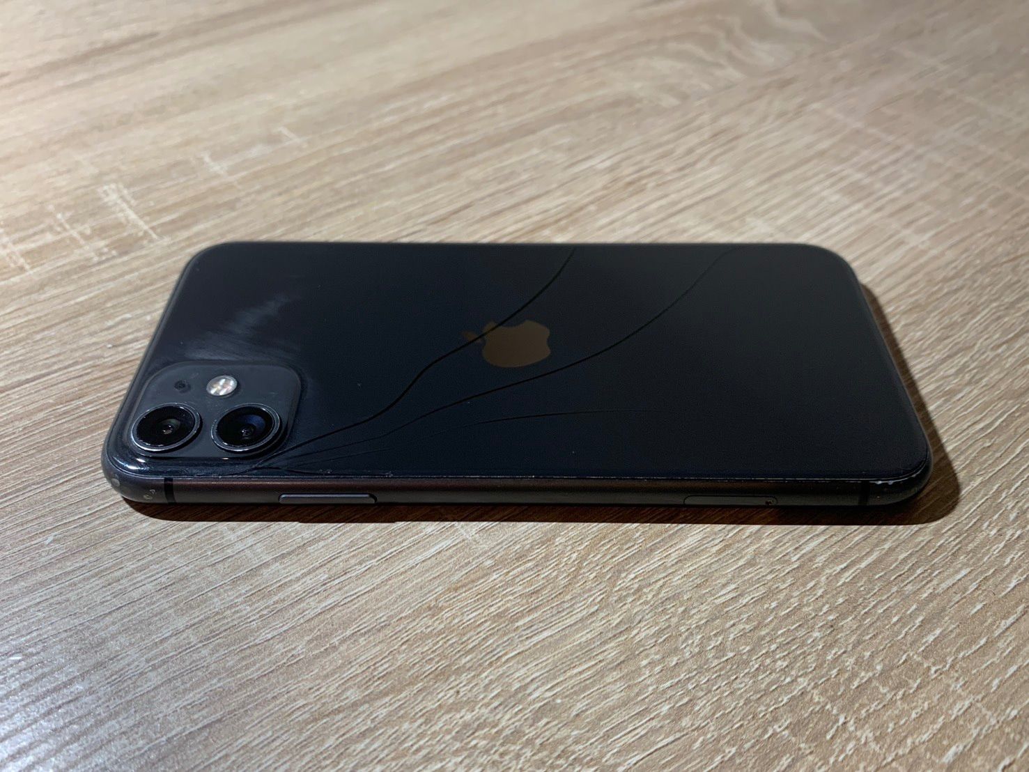 iPhone11 ジャンク品 128GB Apple 64GB ジャンクのiPhone11ProMAXを