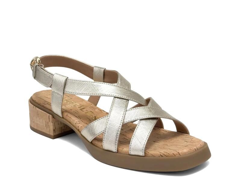 エアロソールズ レディース シューズ サンダル ヒール Aerosoles Daily Low Heeled Sandal Gold Metallic ゴールド