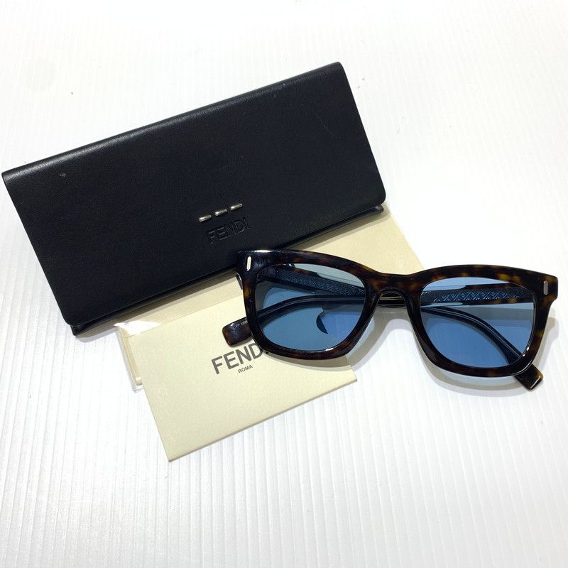 【中古品】 FENDI フェンディ SUNGLASSES FF M0101 アイウェア サングラス スクエア ウェリントン 【203-260613-ko-09-tei】