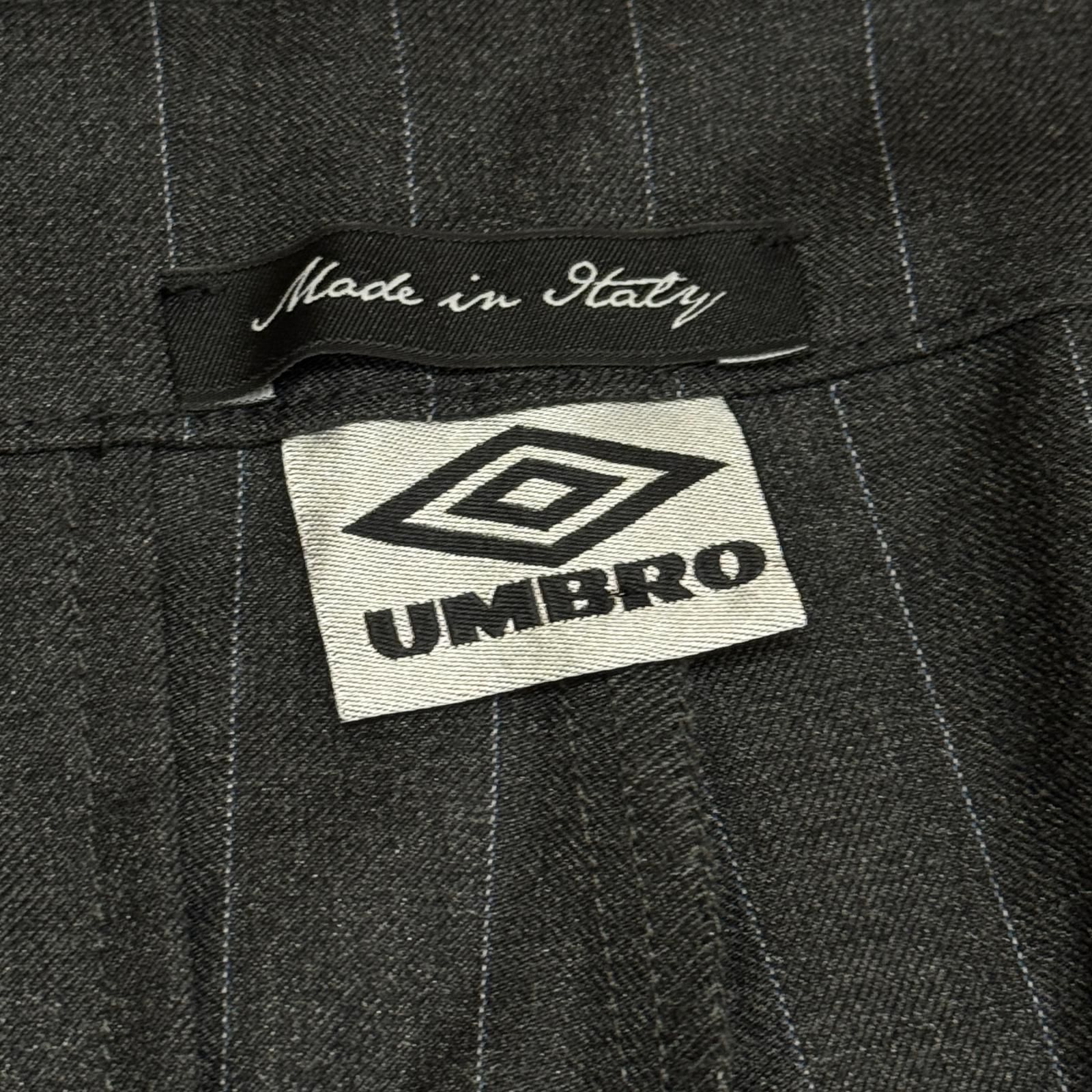 未使用 UMBRO 25AW Formal Pinstriped Pants フォーマルピンストライプパンツ スラックス アンブロ UBMW0337FA212 ダークグレー M （16902M） 未使用 UMBRO 25AW Formal Pinstriped Pants フォーマルピンストライプ