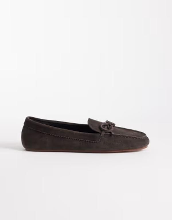 マンゴ レディース シューズ スリッポン・ローファー スエード Mango 100 suede loafers with bow detailing in chocolate チョコレート