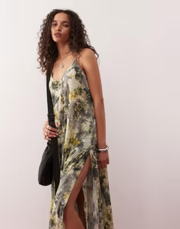 モンキ レディース トップス ワンピース ティアード フラワー柄 プリント マキシ フラワー Monki crinkled tiered floaty maxi dress with low tie