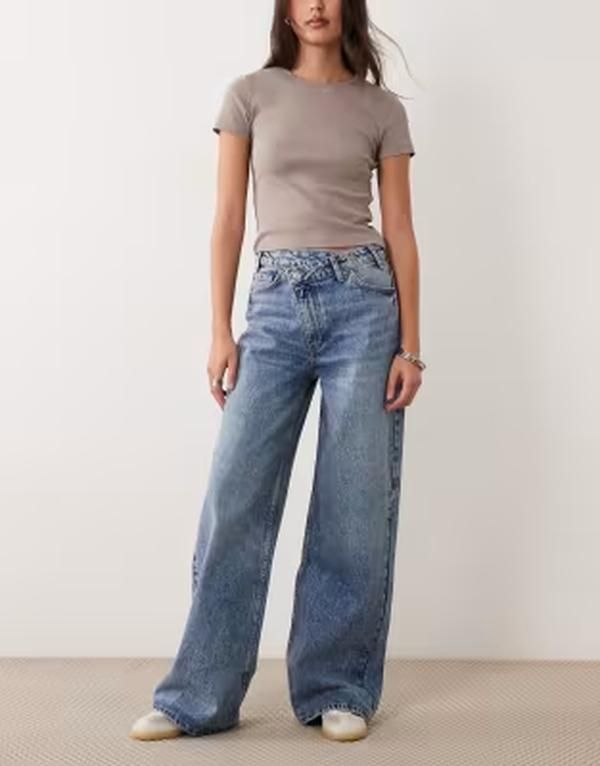 エイソス レディース ボトムス デニムパンツ ワイドレッグ ジーンズ ASOS DESIGN wide leg dad jeans with crossover waist in mid wash V