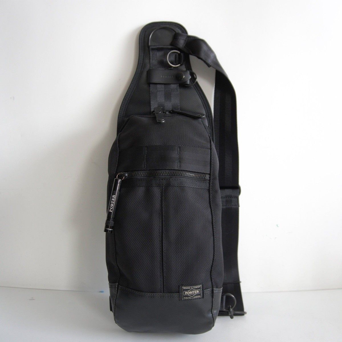 【美品】PORTER 【HEAT ヒート スリングショルダーバッグ】 ポーター ブラック ボディバッグ 26060450