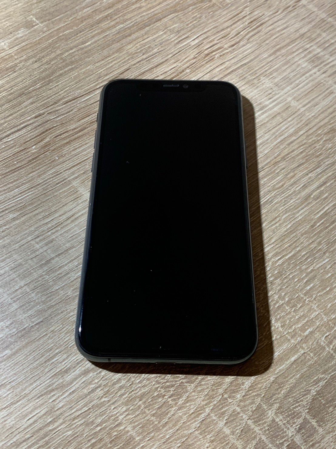 1608 iPhone 11 Pro 256GB ミッドナイトグリーン ジャンク品【ネ】