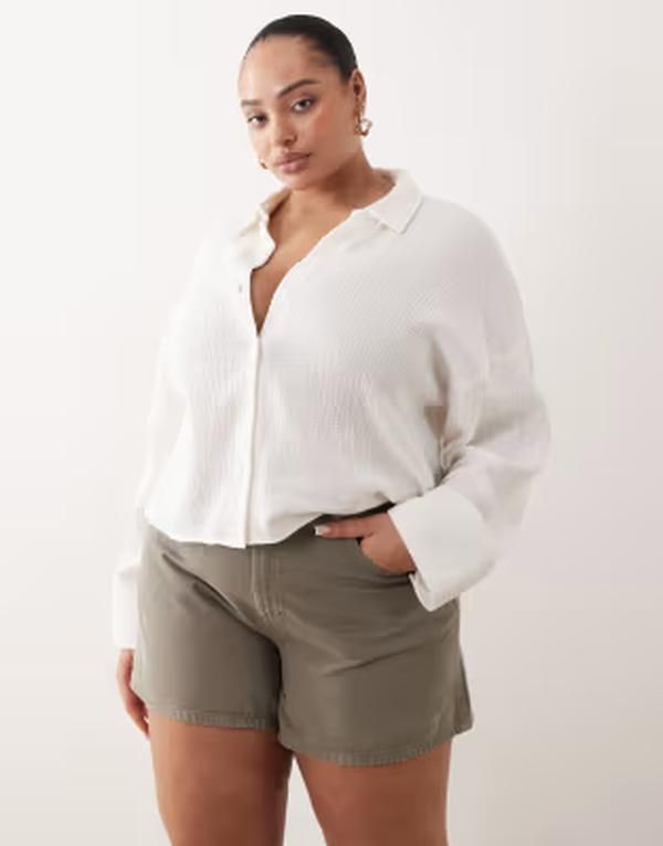 エイソス レディース ボトムス ハーフパンツ・ショーツ A ライン ショートパンツ ASOS Curve ASOS DESIGN Curve longer a line shorts Khaki カー