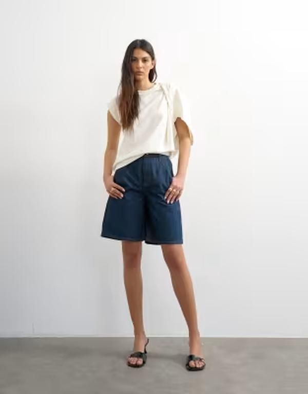 トップショップ レディース ボトムス ハーフパンツ・ショーツ プリーツ ショートパンツ デニム Topshop denim pleated longline shorts indigo rinse I