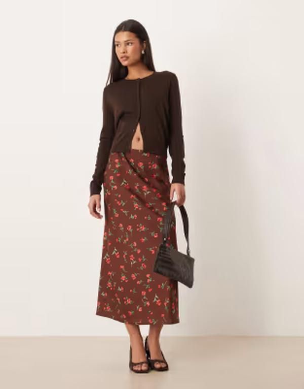 ウェンズデーガール レディース ボトムスカート フラワー柄 プリント フラワー Wednesdays Girl bias cut midaxi skirt floral print BROWN ブラウ