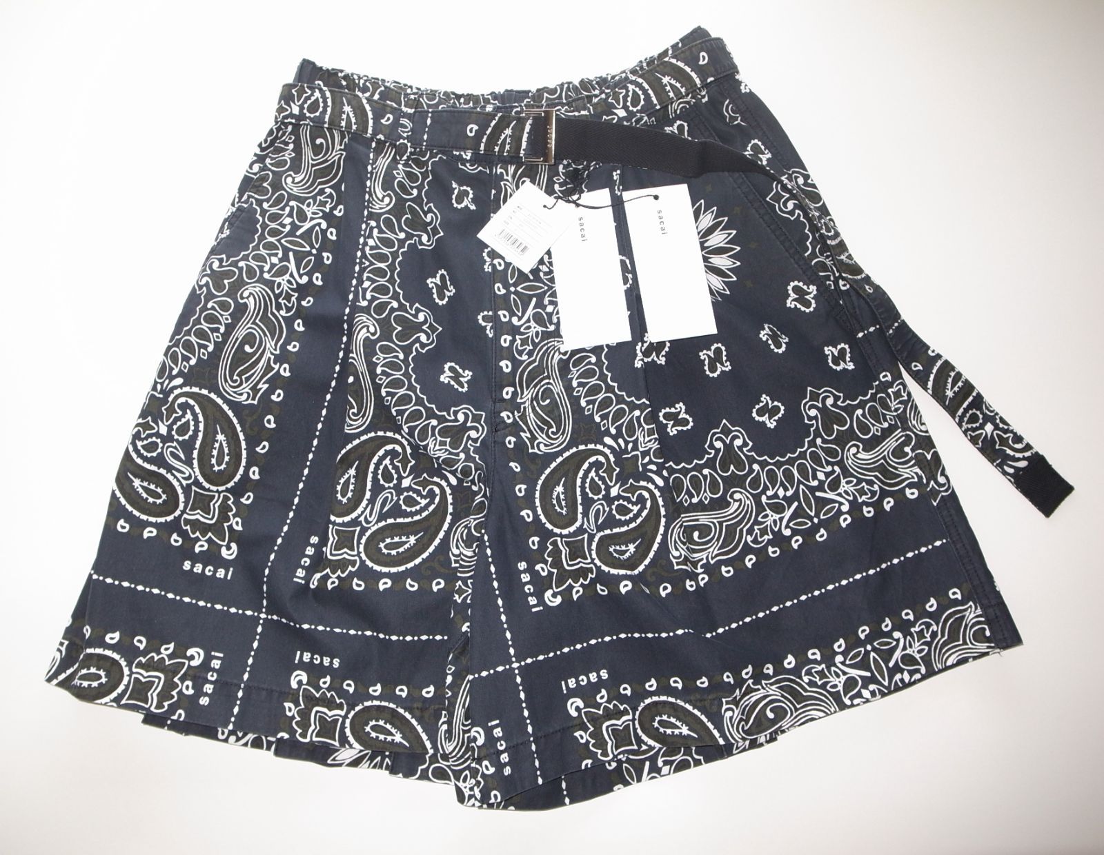 sacai bandama バンダナ ショーツ 短パン navy size2 sacai bandama バンダナ ショーツ 短パン navy size2 - メルカリ