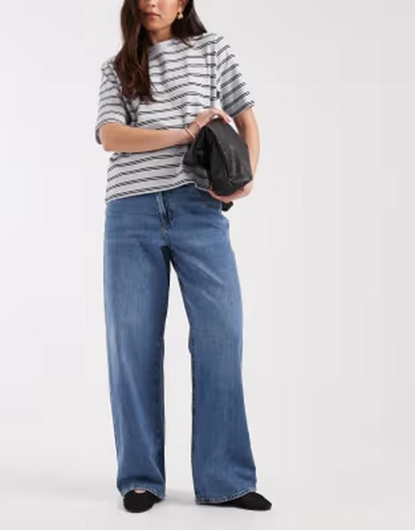 オンリー レディース ボトムス デニムパンツ ワイドレッグ ジーンズ ONLY Hope mid rise wide leg jeans with button detail in mid Mediu