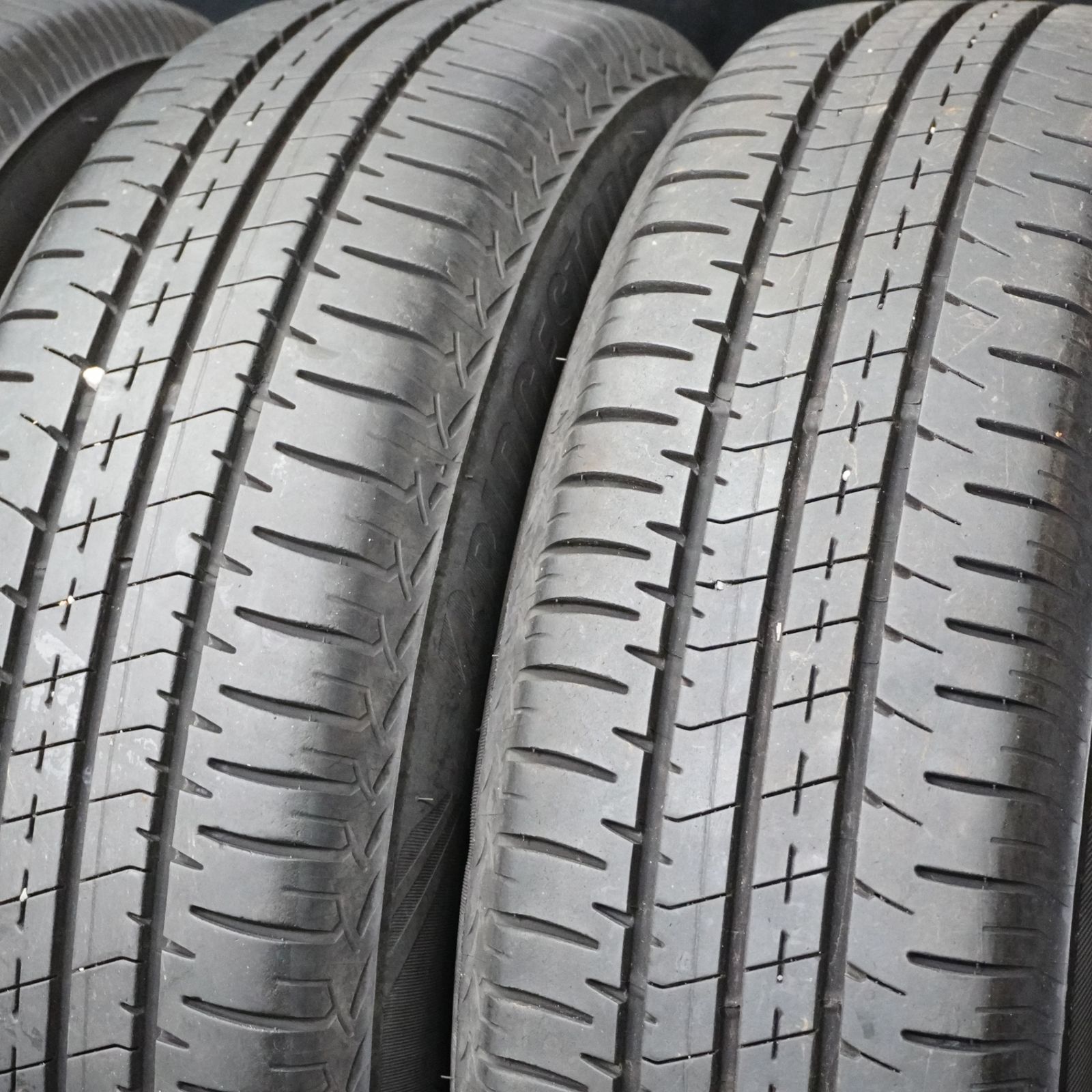 高品質，本物保証 バリ山 22年製 165/70R14 ブリヂストン エコピア