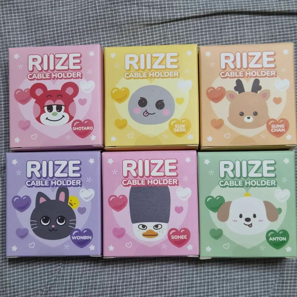 RIIZE（ライズ）ケーブル ホルダー