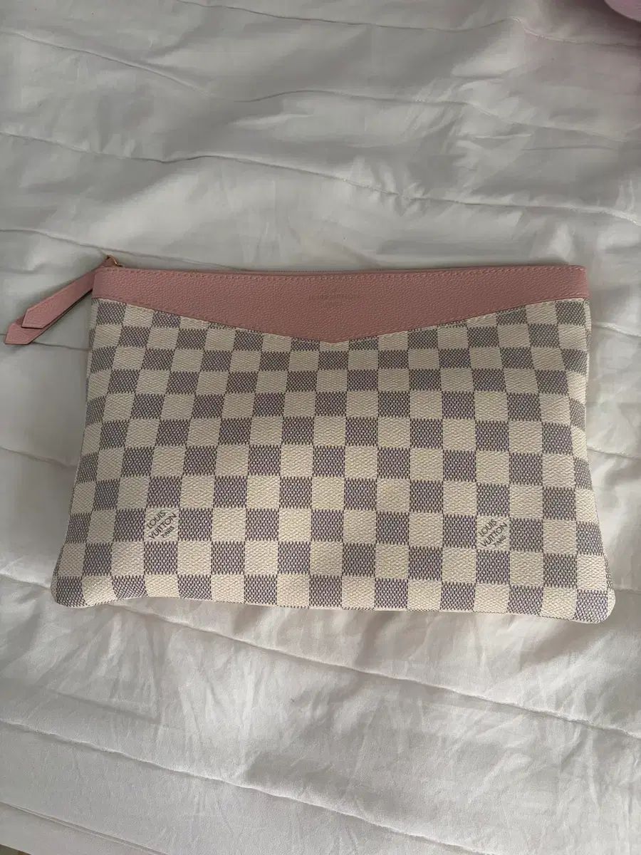 Louis Vuitton ダミエ クラッチバッグ ローズバレエ