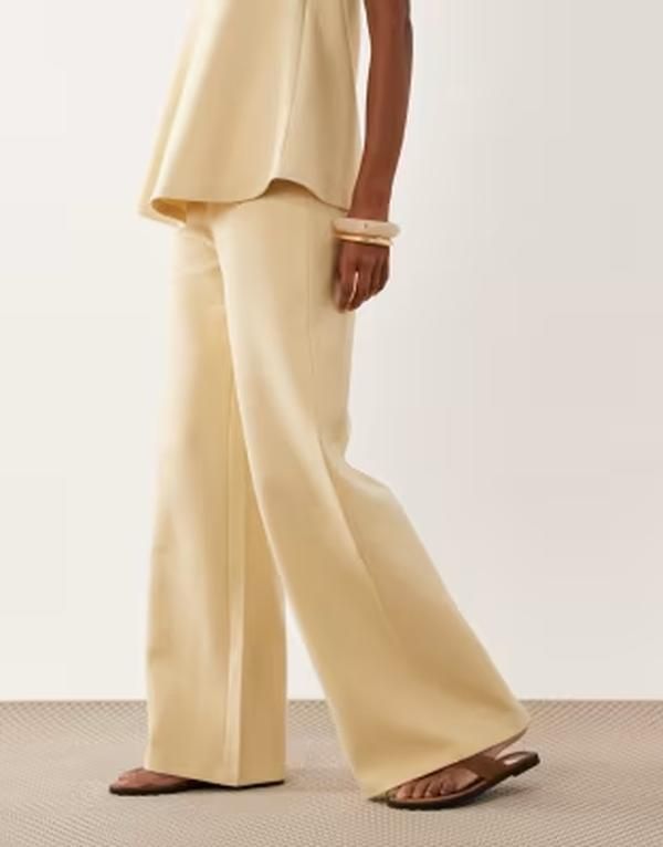 エイソス レディース ボトムス カジュアルパンツ ワイドレッグ ASOS DESIGN interlock wide leg pants in buttermilk part of a set But
