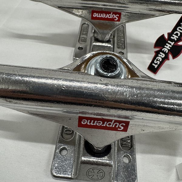 未使用】Supreme×INDEPENDENT/シュプリーム×インディペンデント TRUCKS