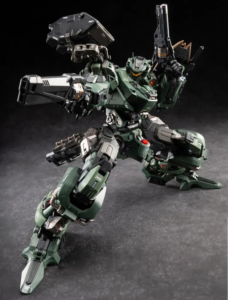 【新品】プラモデル MNP-CR02A 忠勇級 高可動プラモデル 六五式・戟虎II型・突撃型 [749521]