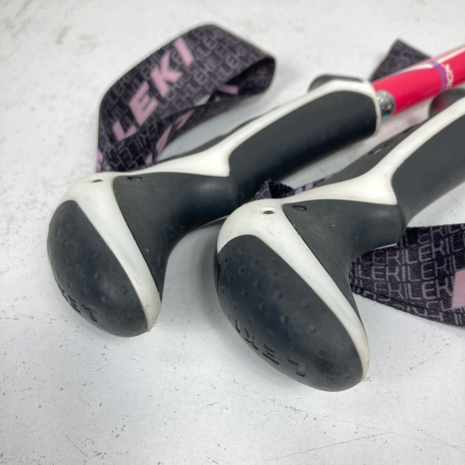 【130 ピンク系】 Leki ( レキ ) ソフトライト アンチショック Soft Lite Antishock ポール ストック トレッキングポール z00059042  トレッキングポール ポール 📦️130 ピンク系 Leki ( レキ ) ソフトライト アンチショック Soft